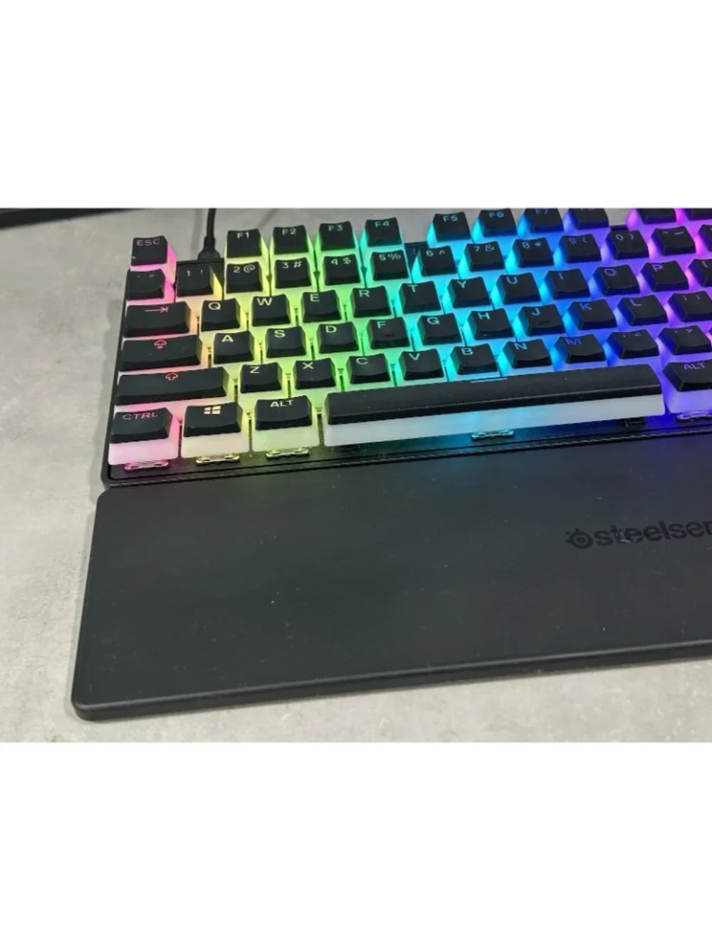 SteelSeries Apex Pro TKL Wired RGB Adjustable Actuation Keyboard Tested Working